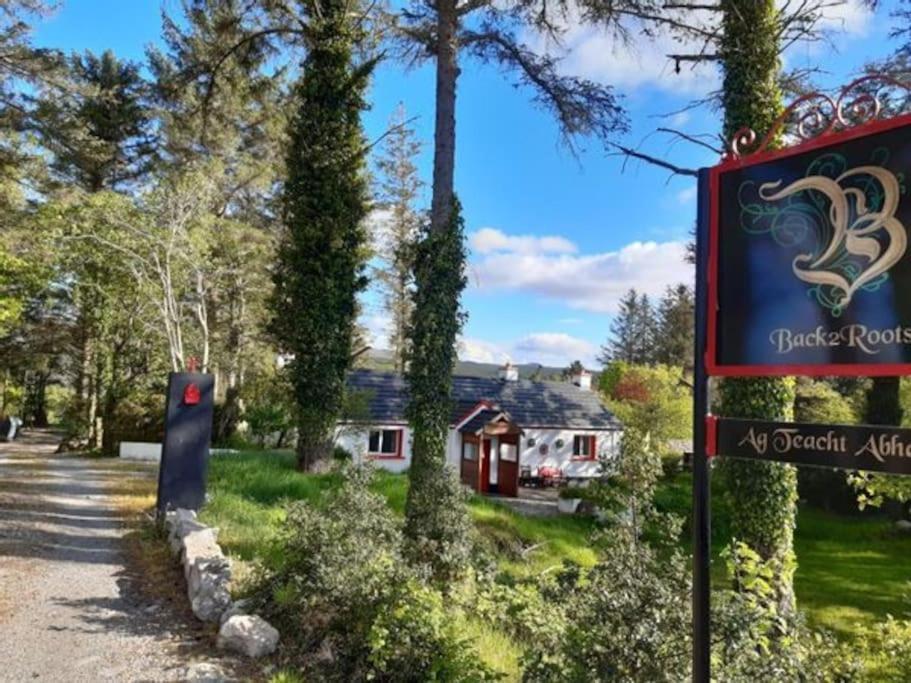 Back2Roots - Beautifully Restored Cottage, Doochary Kültér fotó