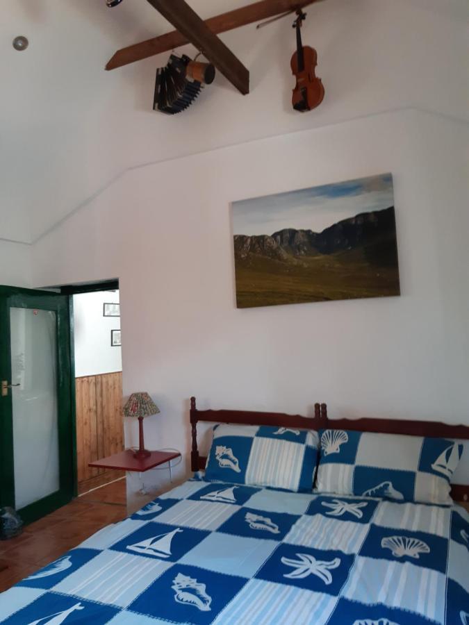 Back2Roots - Beautifully Restored Cottage, Doochary Kültér fotó